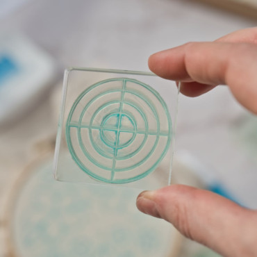4-Section Circle Stamp for Embroidery Patterns - Perfect for Floral and Decorative Designs