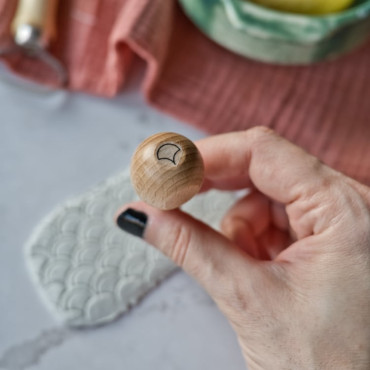 fan shaped geometric pattern texture clay stamp by biterswit