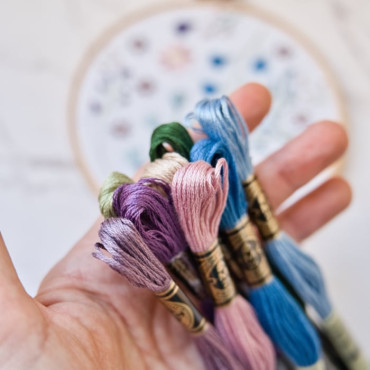 Versatile DMC Embroidery Thread Kit – Create Botanical & Minimalist Embroidery Projects