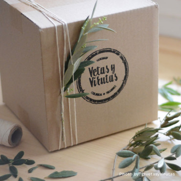 Large round custom logo stamp for cardboard shipping boxes and packages
