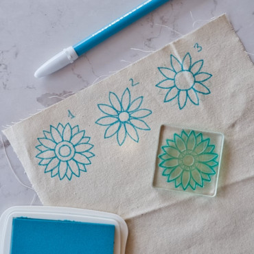 Floral Acrylic Stamps for Embroidery: Sunflower, Daisies, and More – Perfect for Crafting Beautiful Patterns