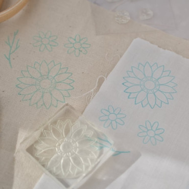 Create Custom Embroidery Designs with Sunflower Acrylic Stamps Set – Botanical Patterns for DIY Projects