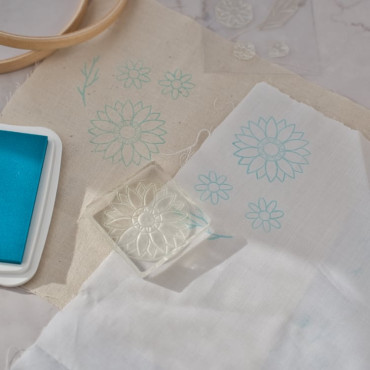 Botanical Embroidery Acrylic Stamps Set: Sunflower and Flower Patterns for DIY Stitching Projects