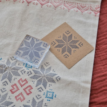 DIY Cross-Stitch Star Christmas Stamp Set – Custom Stamps for Fabric & Paper Crafts