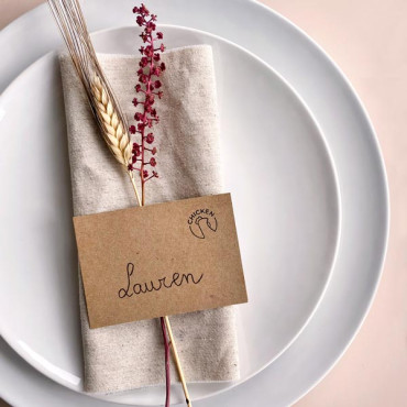 ideas for wedding table with stamps by biterswit