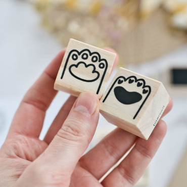 Perfect cat lover’s stamp for creative projects by Biterswit