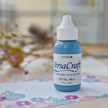 Tinta VersaCraft Sky Mist en recarga: azul suave y elegante. Perfecta para renovar tu almohadilla Tinta VersaCraft Sky Mist en recarga: azul suave y elegante. Perfecta para renovar tu almohadilla