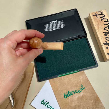 Tinta Trodat verde bosque para estampar sellos grandes en papel y cartulina, almohadilla XL 16x9 cm