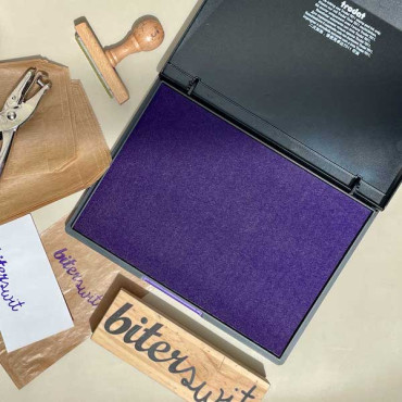 Almohadilla de tinta grande lila Trodat para estampar sellos XL en papel y cartulina reciclada