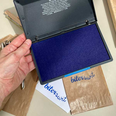 Pad tinta azul marino 16×9 cm Trodat – extra grande, para estampar en papel y cartulina, eco‑friendly Pad tinta azul marino 16×9 cm Trodat – extra grande, para estampar en papel y cartulina, eco‑friendly