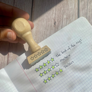 Sello para bullet journal con opción de iconos: estrellas, huellas, caritas, lunas o árboles Sello para bullet journal con opción de iconos: estrellas, huellas, caritas, lunas o árboles