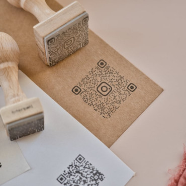 Sello QR para packaging y merchandising, perfecto para ferias y eventos de marca
