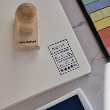 Book rating rubber stamp with stars – Reading log stamp for book journal, book clubs and reader gifts