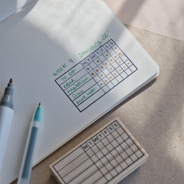 Task list stamp with 7 day columns for bullet journal, agenda and paper planner